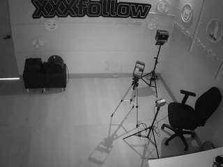 voyeurcam-jb-xfollow