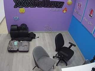voyeurcam-jb-xfollow