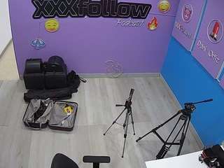 voyeurcam-jb-xfollow