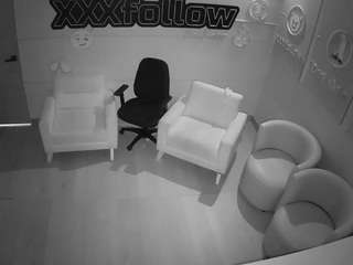 voyeurcam-jb-xfollow