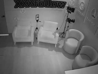 voyeurcam-jb-xfollow