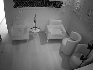 voyeurcam-jb-xfollow