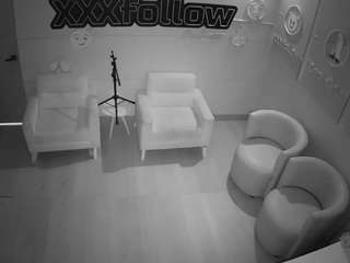 voyeurcam-jb-xfollow