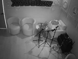 voyeurcam-jb-xfollow