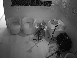 voyeurcam-jb-xfollow