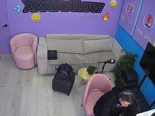 यह मॉडल अभी लाइव है. voyeurcam-jb-xfollow