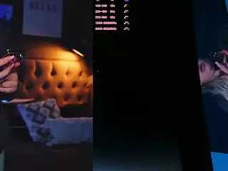 EmilyBells's Live Sex Cam Show