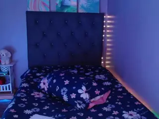 fantasy-maker69's Live Sex Cam Show