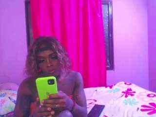 kelsey-rossalia Live Webcam on CamSoda