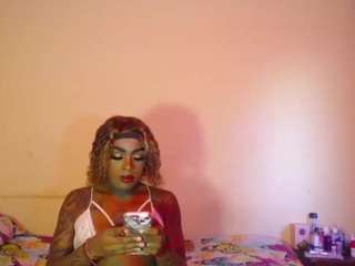 kelsey-rossalia Live Webcam on CamSoda