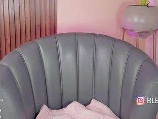 kenay-fox Live Webcam on CamSoda
