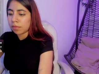Lunita Cute Girl live cam — amateur, solo, no smoking