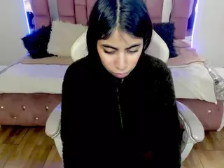 lunitaa18's Live Sex Cam Show