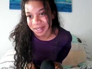 pizzababe22 from CamSoda is Freechat