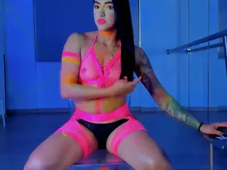 Scarleth-6's Live Sex Cam Show