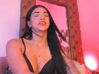 Scarleth-6's Live Sex Cam Show