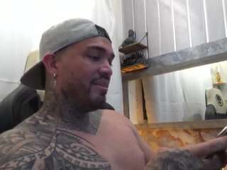 angellatino Live Webcam on CamSoda