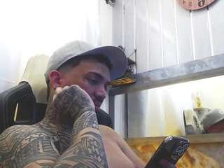 angellatino Live Webcam on CamSoda