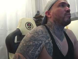 angellatino Live Webcam on CamSoda