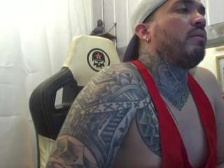 angellatino Live Webcam on CamSoda