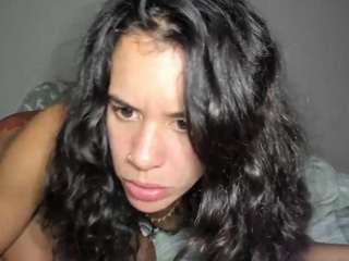  creamyricanfountain chat room