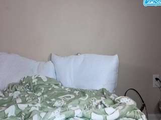 Live webcam model creamyricanfountain on Soda Cams