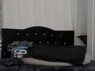 AmyAloqua live webcam show