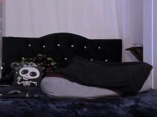 AmyAloqua live webcam show