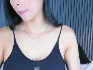 miacollson Live Webcam on CamSoda