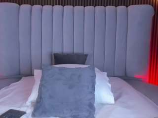 MiaCollson live cam preview