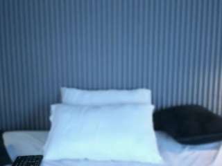MiaCollson live cam preview
