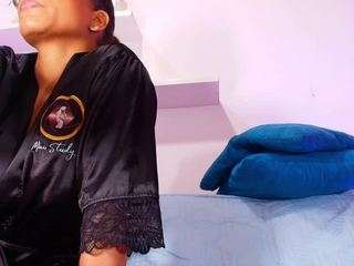 sofia-dkr Live Webcam on CamSoda