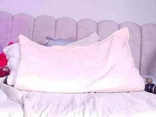 sofia-dkr Live Webcam on CamSoda