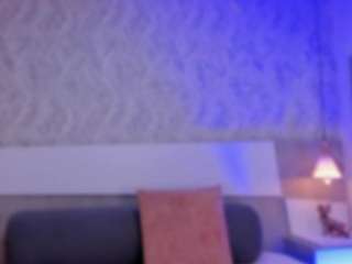 tisha-cole live cam