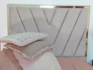 AgathaaWhite's Live Sex Cam Show