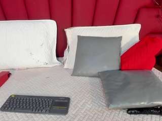  arianavalbuena chat room