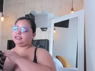 Melanie-marco's Live Sex Cam Show
