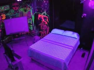 voyeurcam-casa-salsa-disturbed Adult Chateoom camsoda