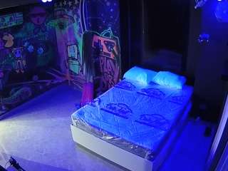 1 On 1 Adult Cam camsoda voyeurcam-casa-salsa-disturbed