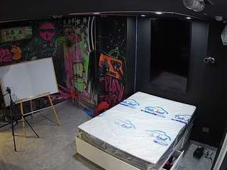 voyeurcam-casa-salsa-disturbed