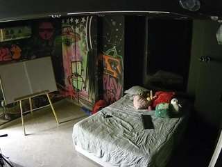 voyeurcam-casa-salsa-disturbed