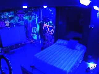 voyeurcam-casa-salsa-disturbed