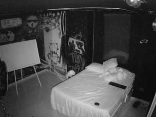 voyeurcam-casa-salsa-disturbed
