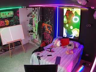 voyeurcam-casa-salsa-disturbed