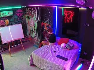 voyeurcam-casa-salsa-disturbed