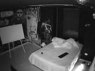 voyeurcam-casa-salsa-disturbed