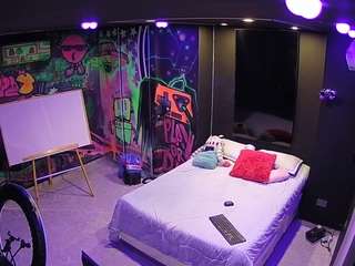 voyeurcam-casa-salsa-disturbed