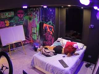 voyeurcam-casa-salsa-disturbed