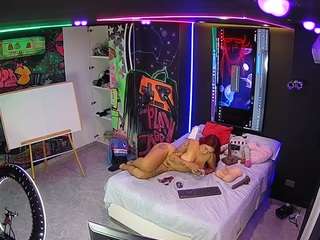 voyeurcam-casa-salsa-disturbed
