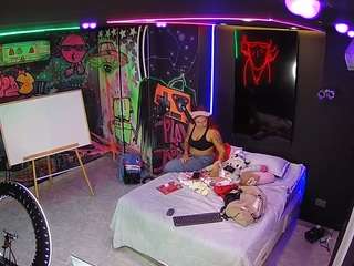 voyeurcam-casa-salsa-disturbed